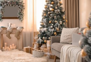 Beautiful,Christmas,Tree,In,Decorated,Living,Room.,Festive,Interior